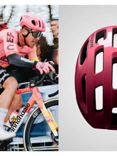 Załaduj obraz do przeglądarki galerii, Kask rowerowy POC Ventral Air Mips EF Education-EasyPost Edition 2024